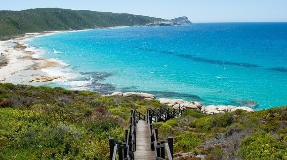 Baia do Sancho-Brasile.jpg